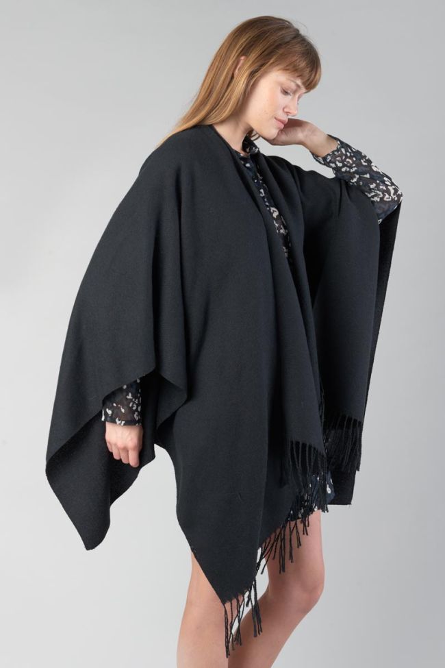 Black Pili poncho