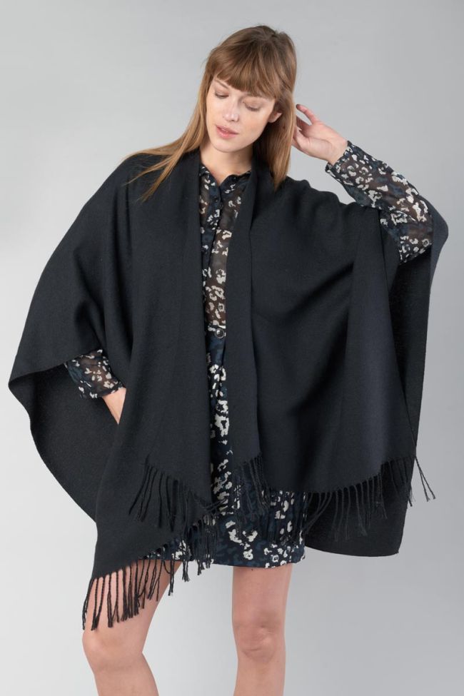 Black Pili poncho