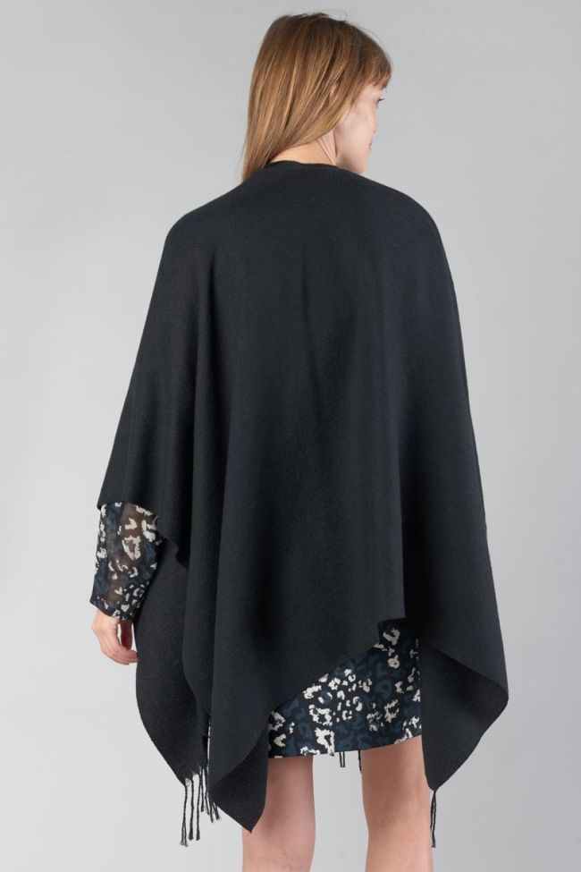 Black Pili poncho