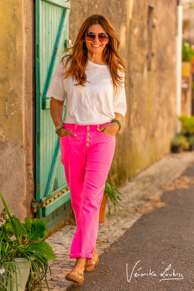 James 400/60 girlfriend by Véronika Loubry high-waisted jeans in neon pink