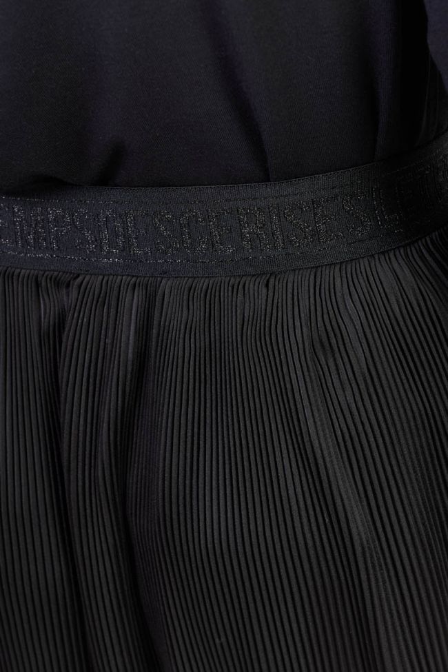 Black Oki skirt