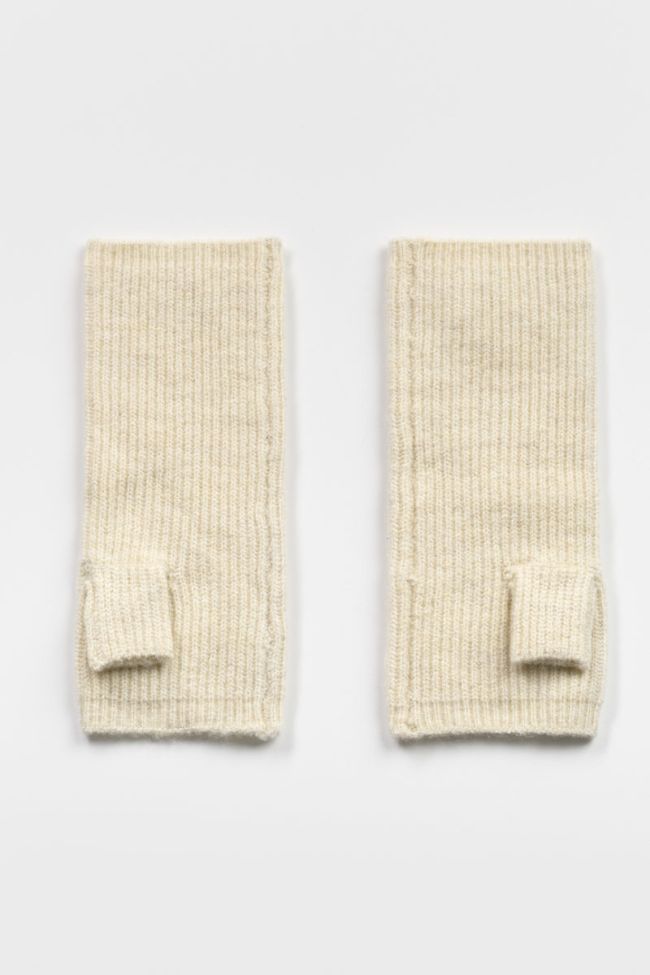 Tecla cream mittens