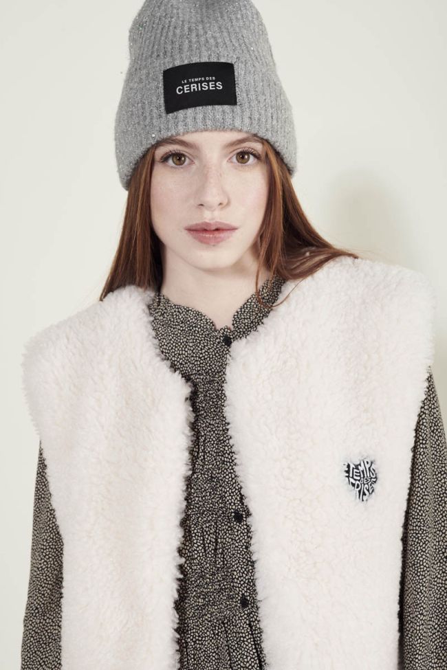 Okagi cream sleeveless jacket