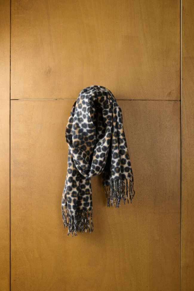 Jasmy scarf
