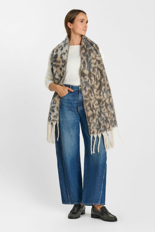Mandel scarf