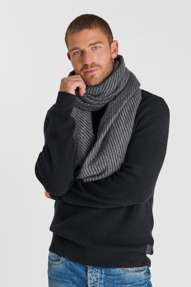 Asev scarf