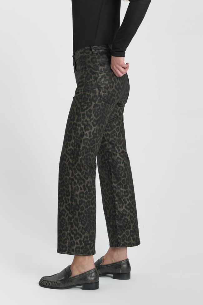 Wide-leg trousers
