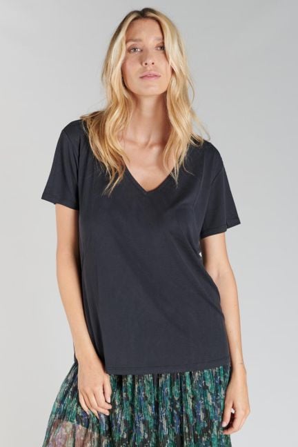 Lola Black T-Shirt