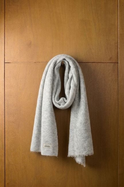 Chapagi scarf