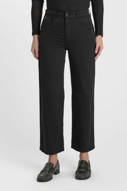 Wide leg trousers