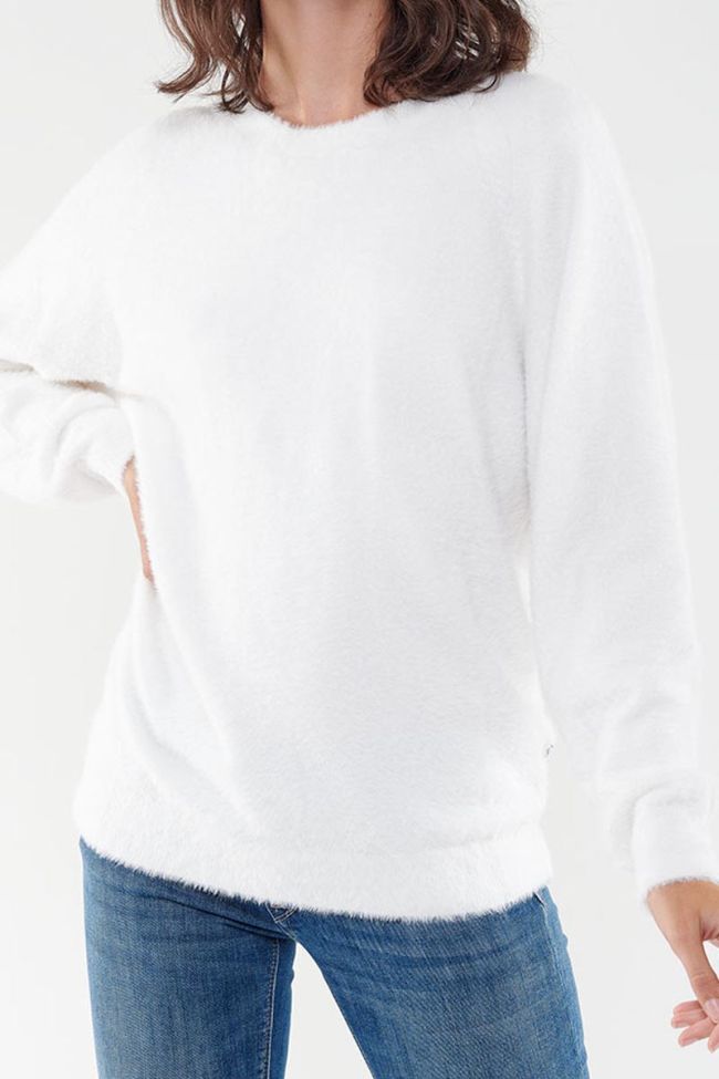 Knot white pullover