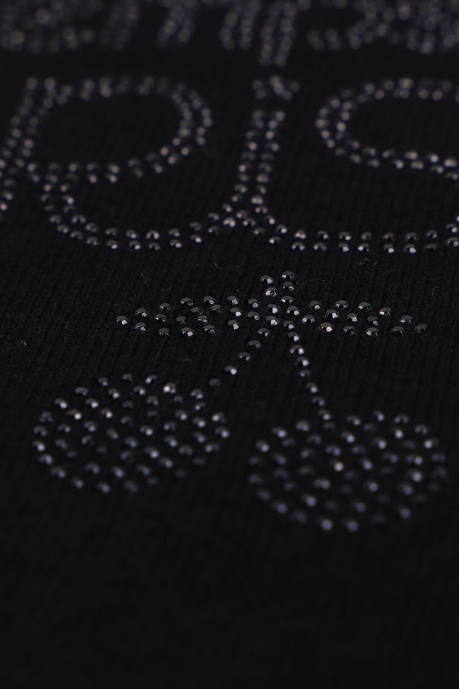 Ebonagi black pullover