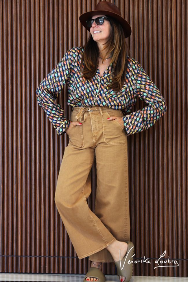 Kathy regular high waist camel jeans by Véronika Loubry
