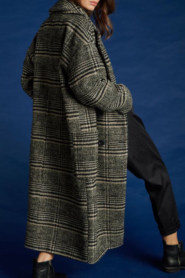 Brown Darlene coat with big checked pattern