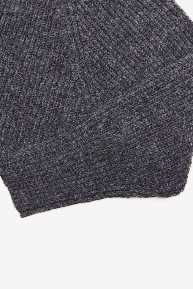 Grey Saiagi sweater