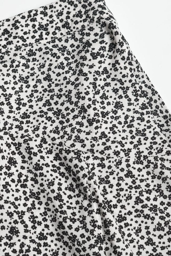 Jupe short Leoragi à motif floral noir et blanc
