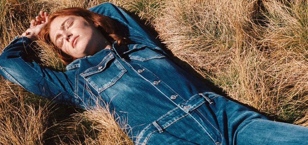 The versatility of denim : everyone in Jeans !