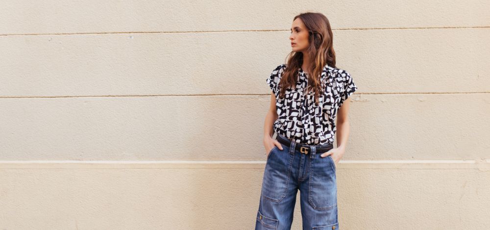 How to tuck your shirt into your pants ?